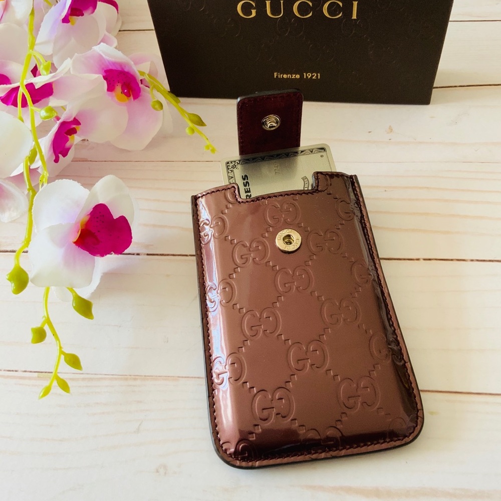 AUTHENTIC Gucci GG Patent Leather Embossed Case